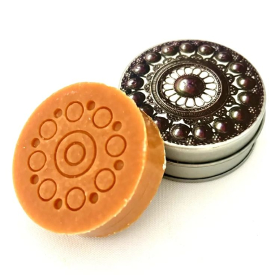 Gastenzeepje in knop Blik (duindoorn)